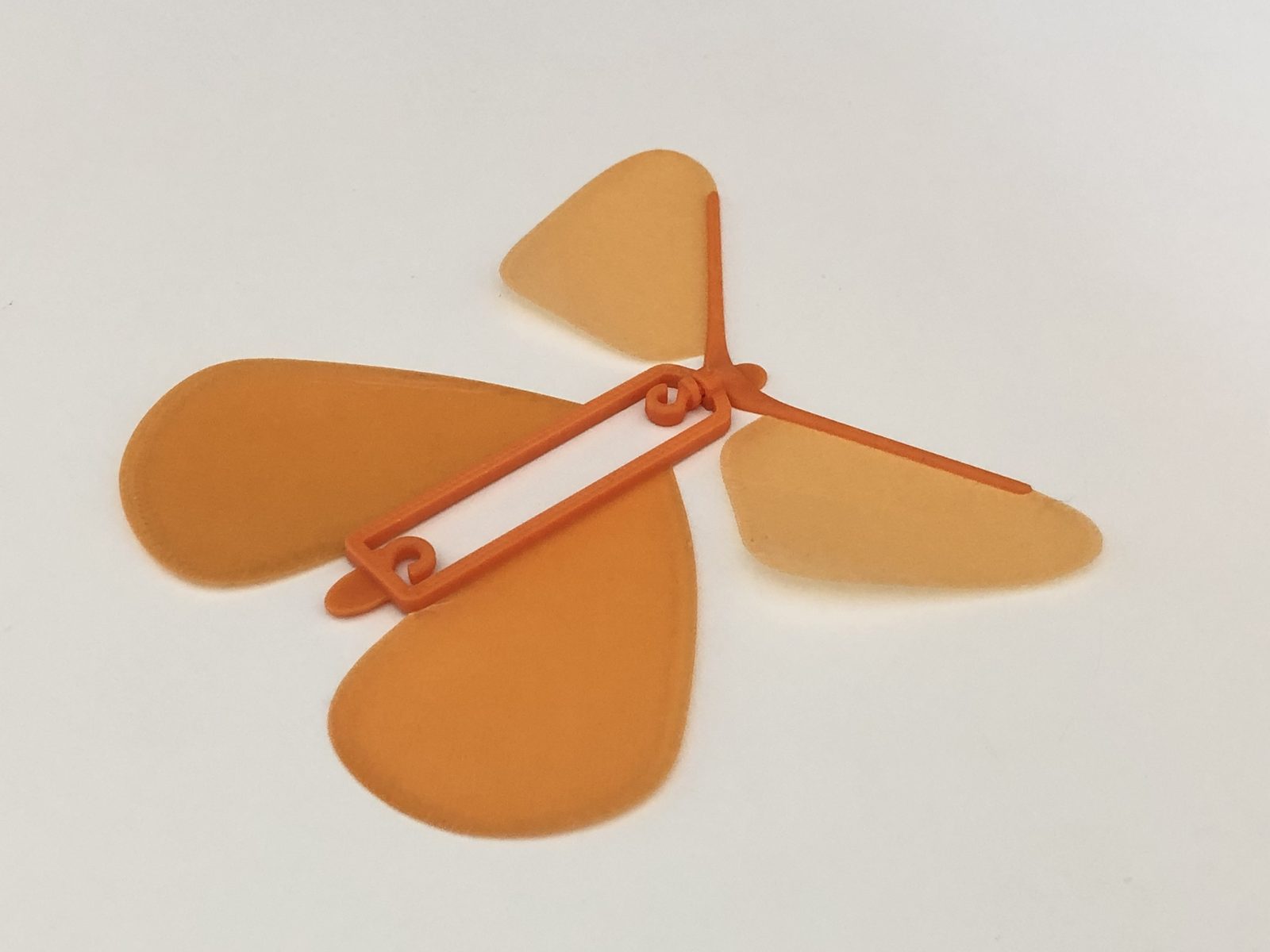 #96 Windup Flying Butterfly — vue 3