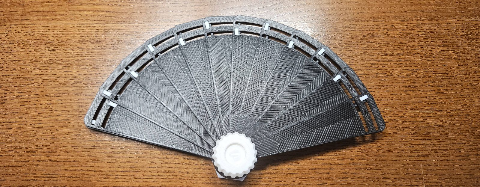 #101 Collapsible Handheld Fan — vue 13