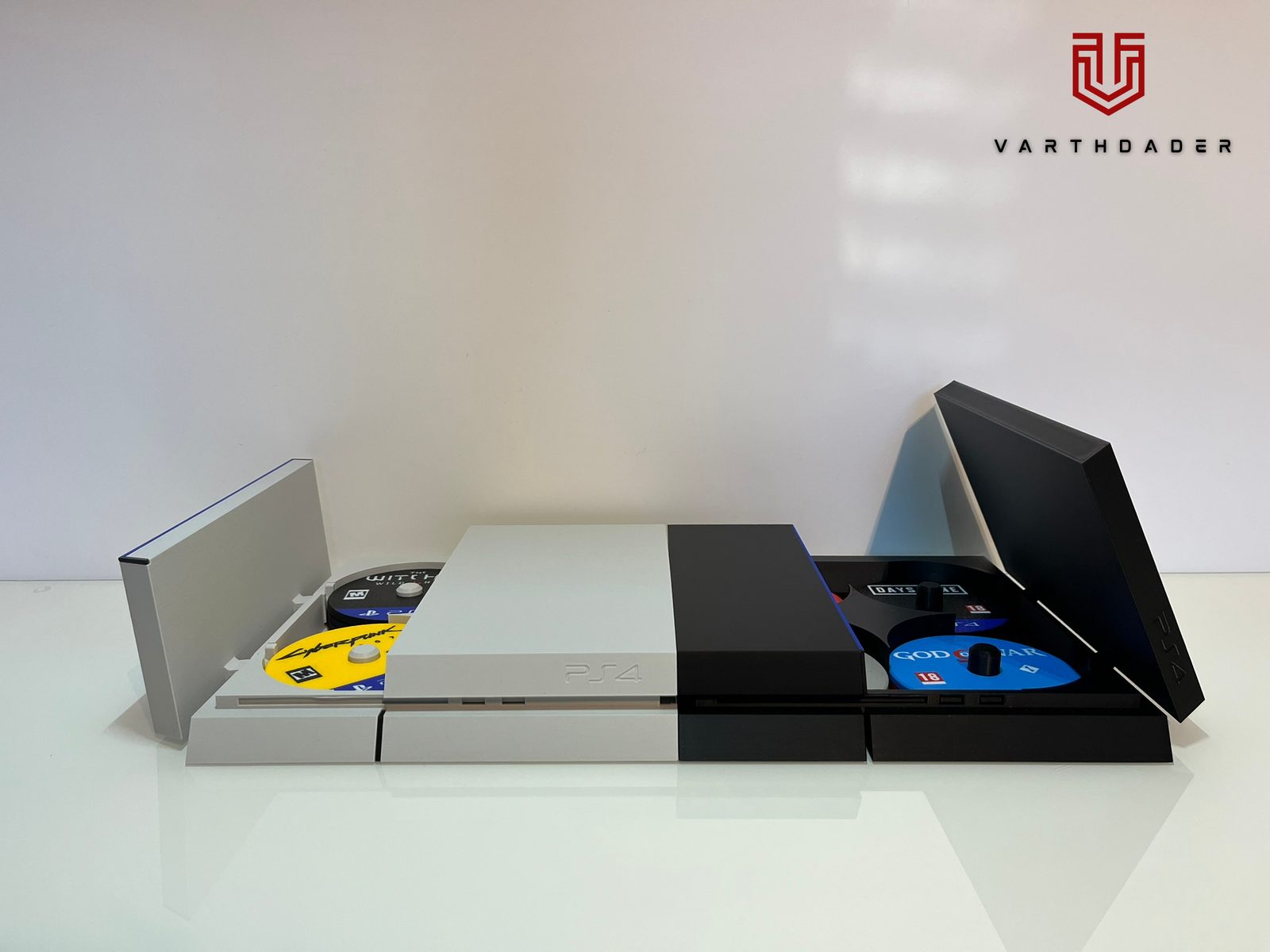 #107 PS4 Console With 25 Game Coasters — vue 7