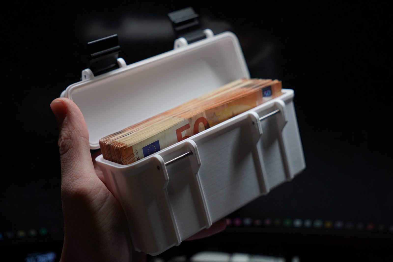 #111 Rugged Utility Cash Box (Big Boy Piggy Bank) — vue 6