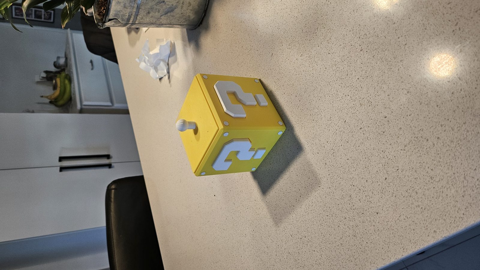 #114 Super Mario Question Mark Storage box — vue 8