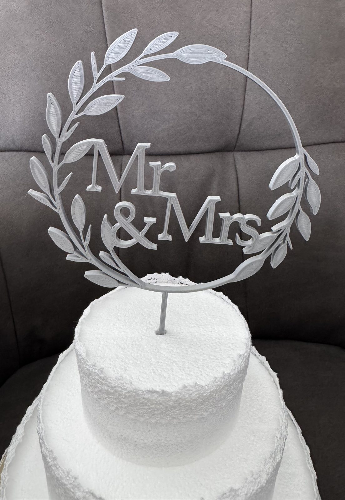 #117 MR & MRS Cake Topper Wedding decoration — vue 5