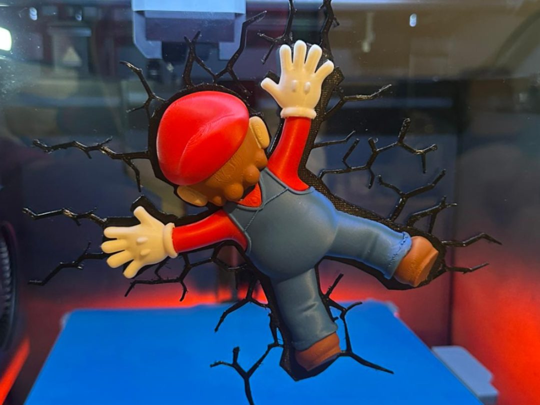 #118 Who Crashed Mario - Fake Impact Wall Decal — vue 1