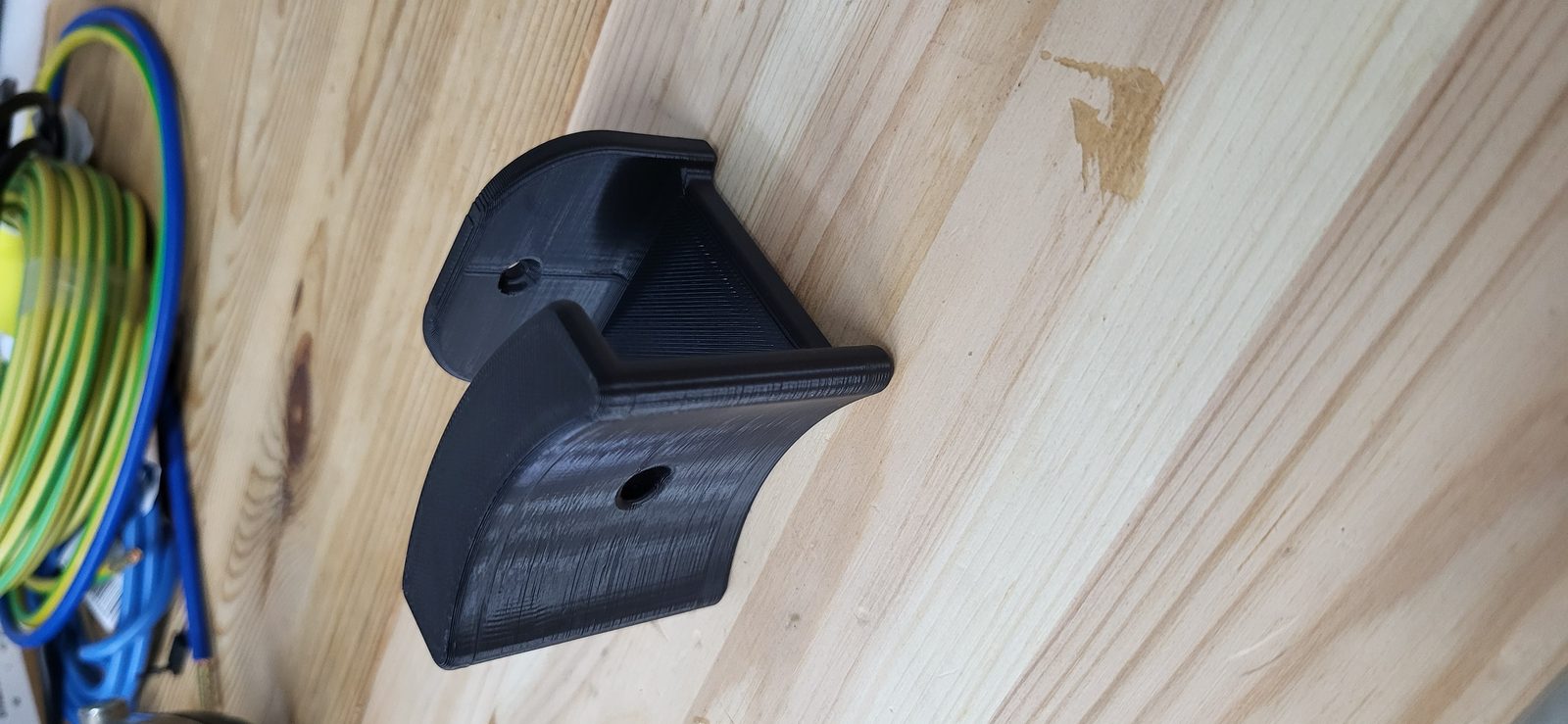 #121 Headphone Mount v2 - below desk extra sturdy — vue 4