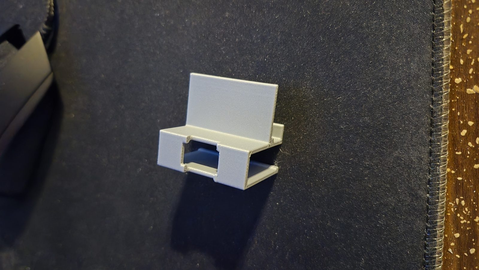 #131 Wii WiiU sensor bar mount for LG (B4) OLED tvs — vue 6