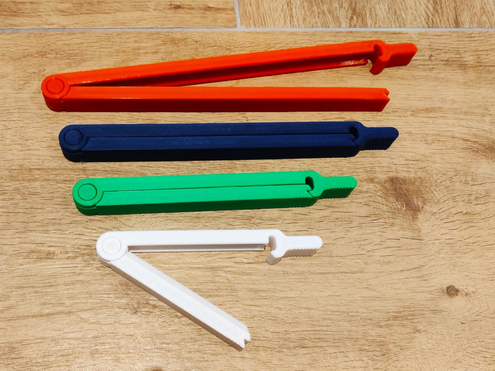 #132 Beefy bag clip proven and refined design — vue 1