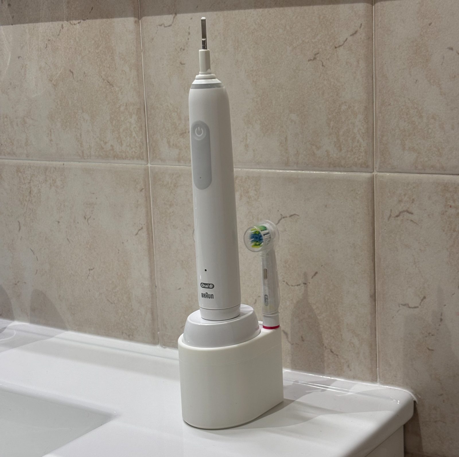 #140 Holder Spazzolino Oral B — vue 7