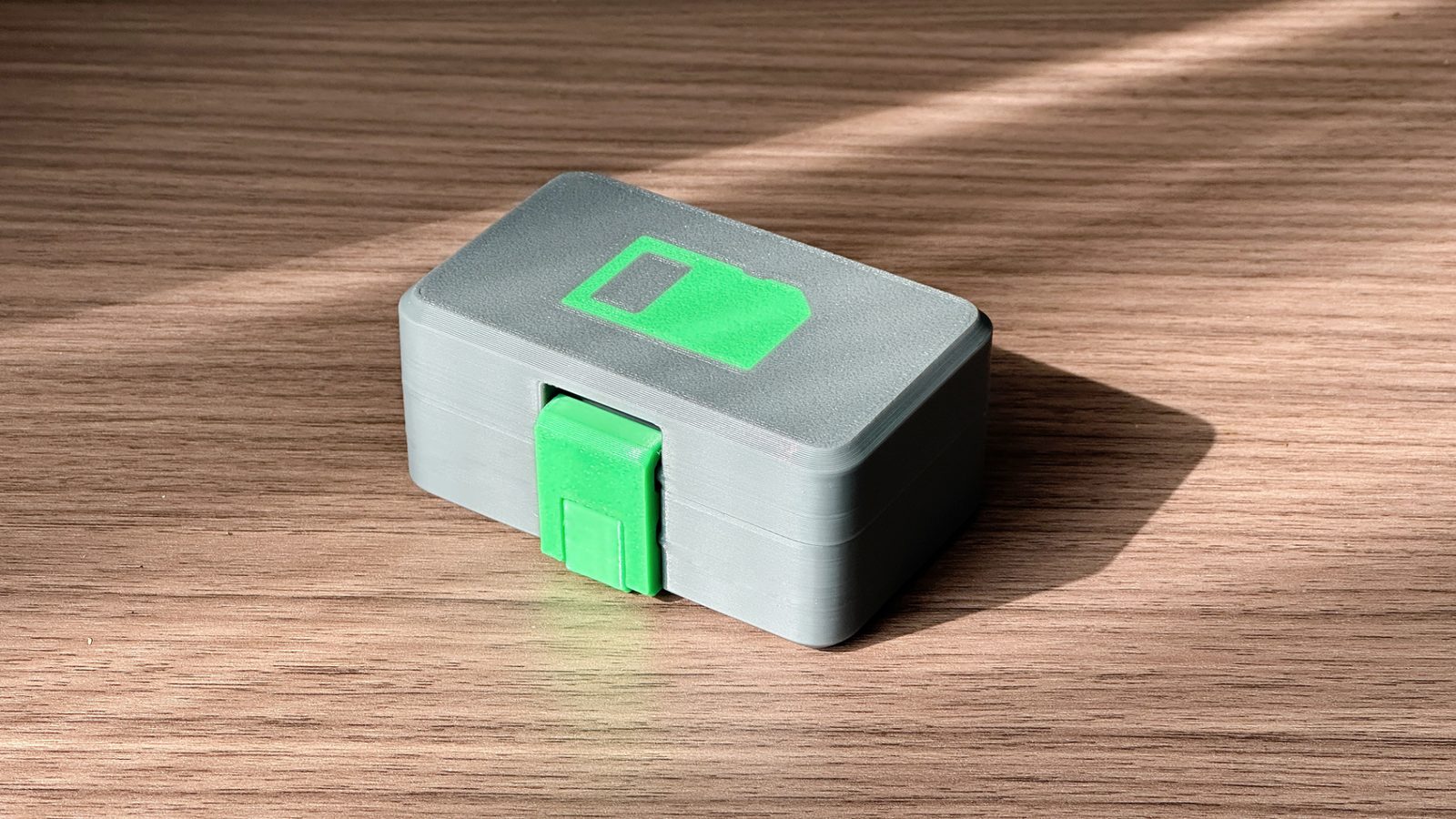 #141 SD card storage box — vue 8