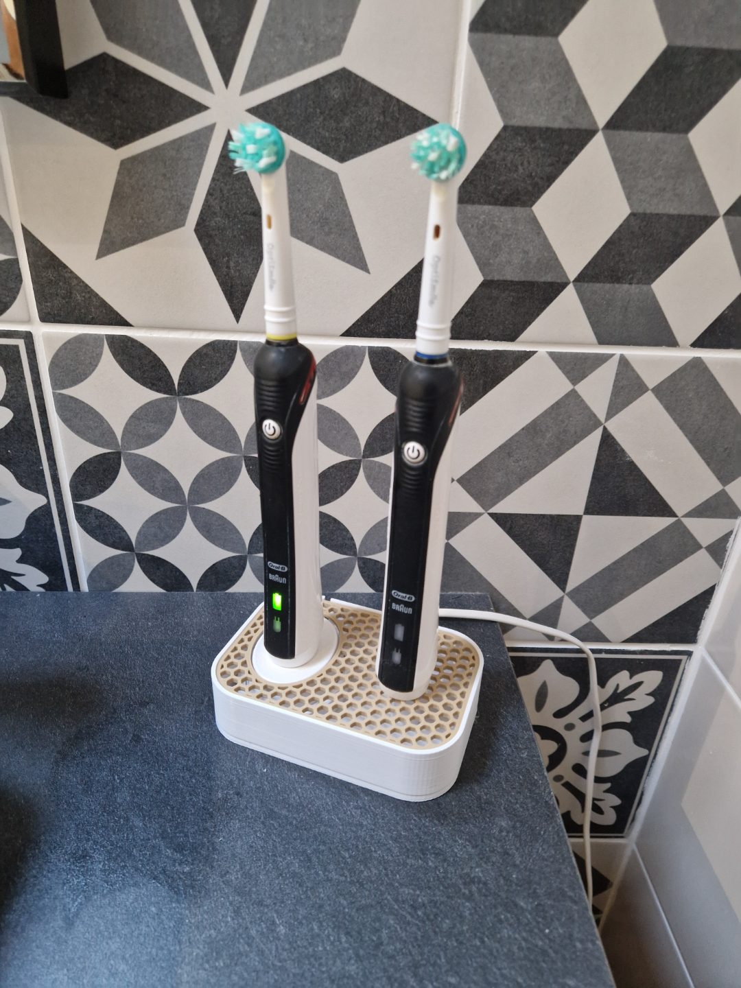 #143 Support brosses à dents Oral B — vue 12