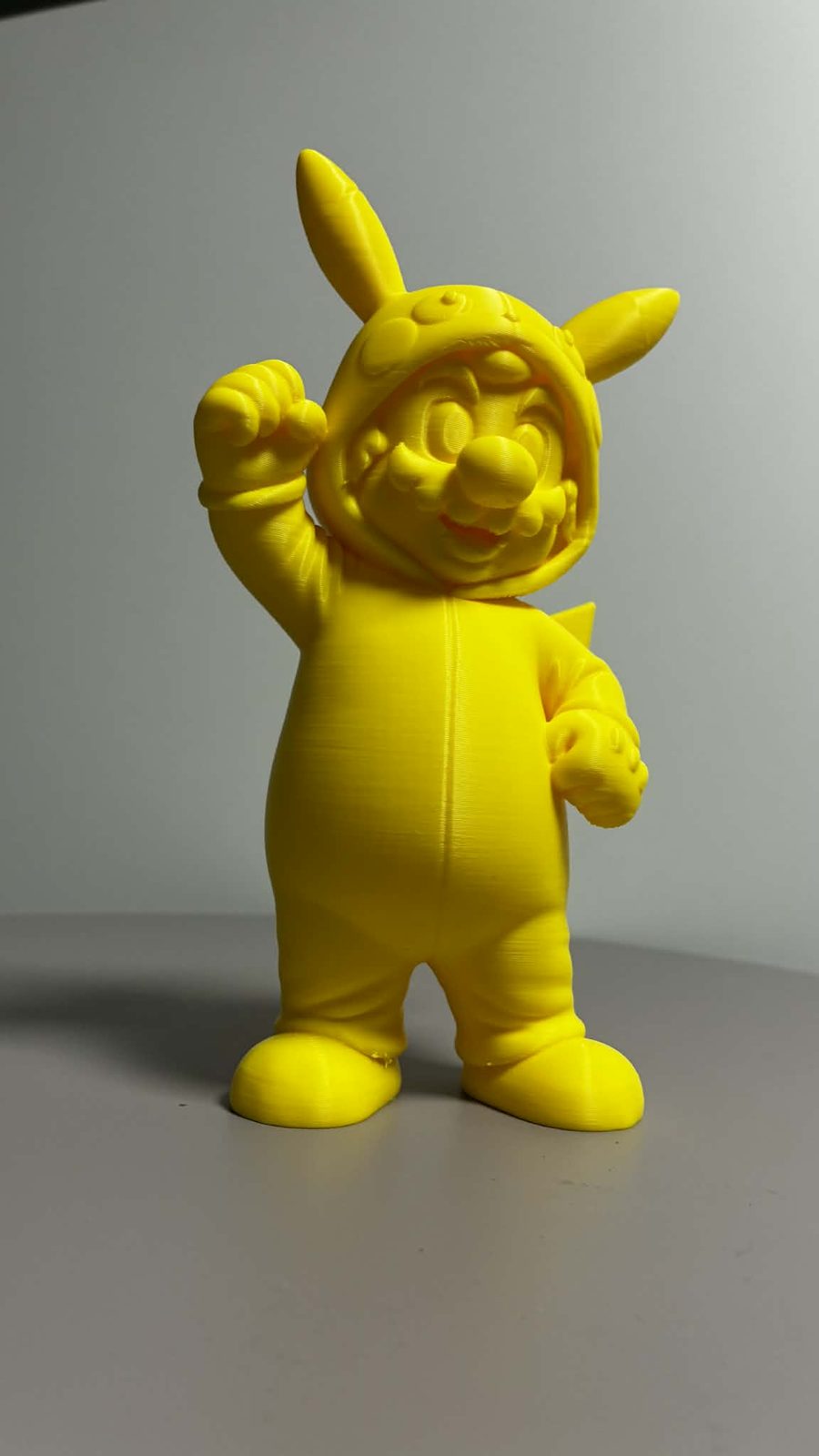 #145 Super Mario in Pikachu outfit — vue 7