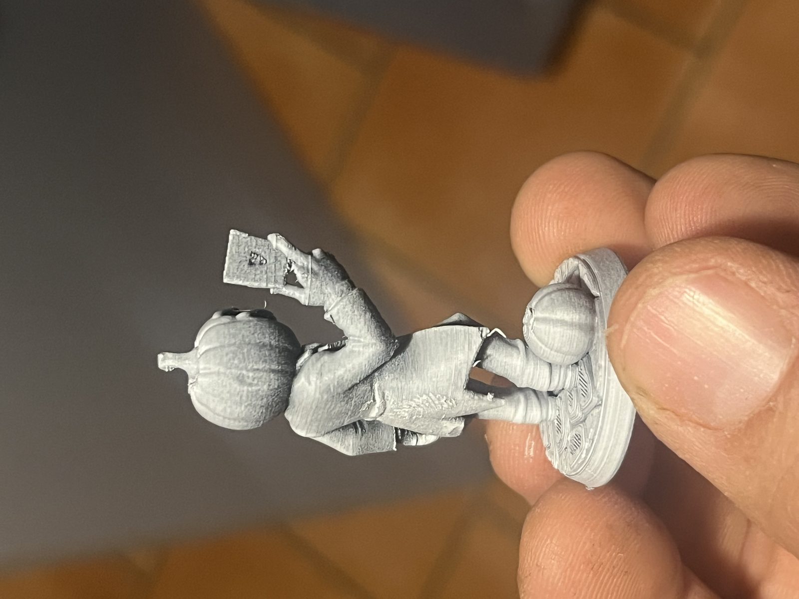 #146 Miniature Jocker Halloween Dnd — vue 3