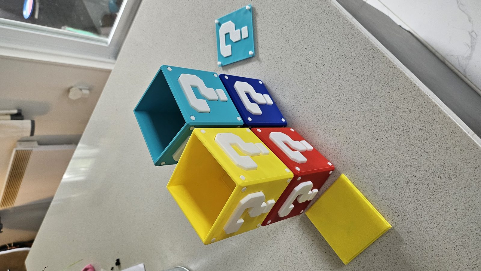 #150 Stackable Super Mario Block Storage Box — vue 11