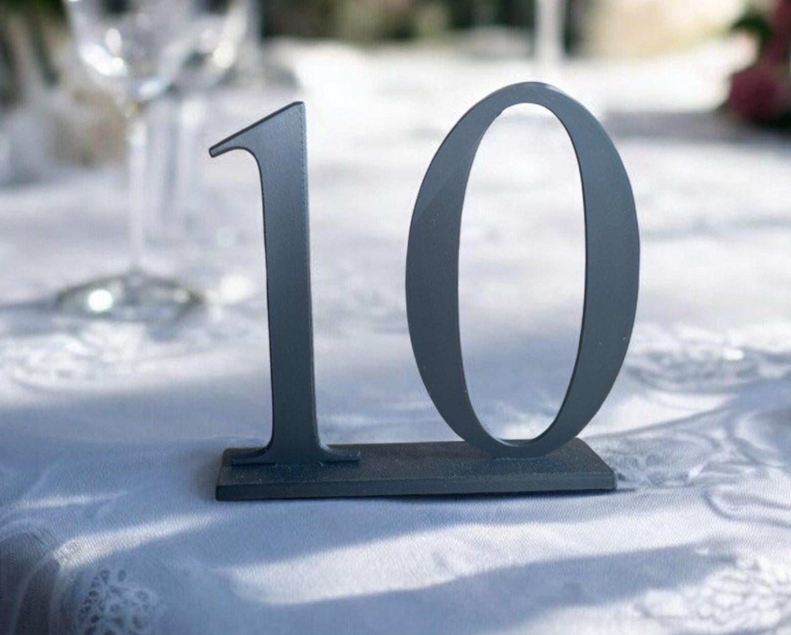#150 Table Numbers with optional washer weights wedding — vue 1