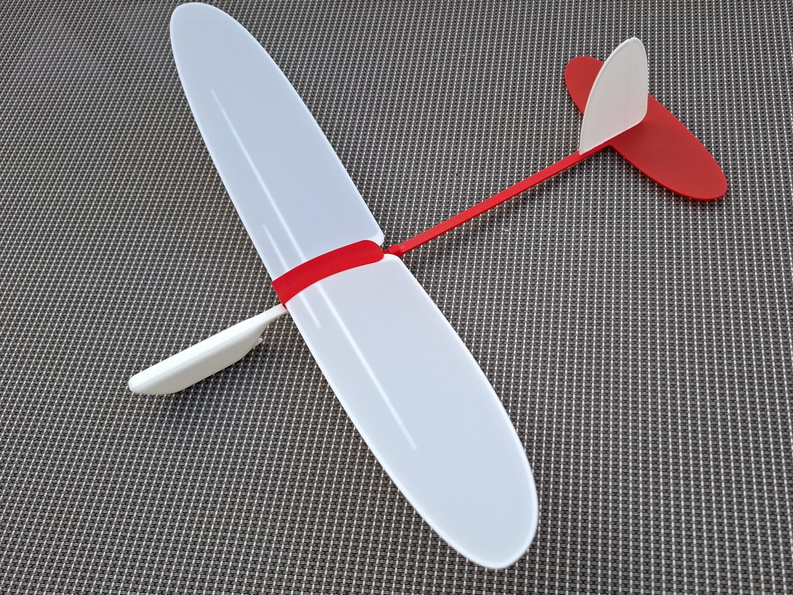 #152 Free-flight glider model WingStar — vue 3