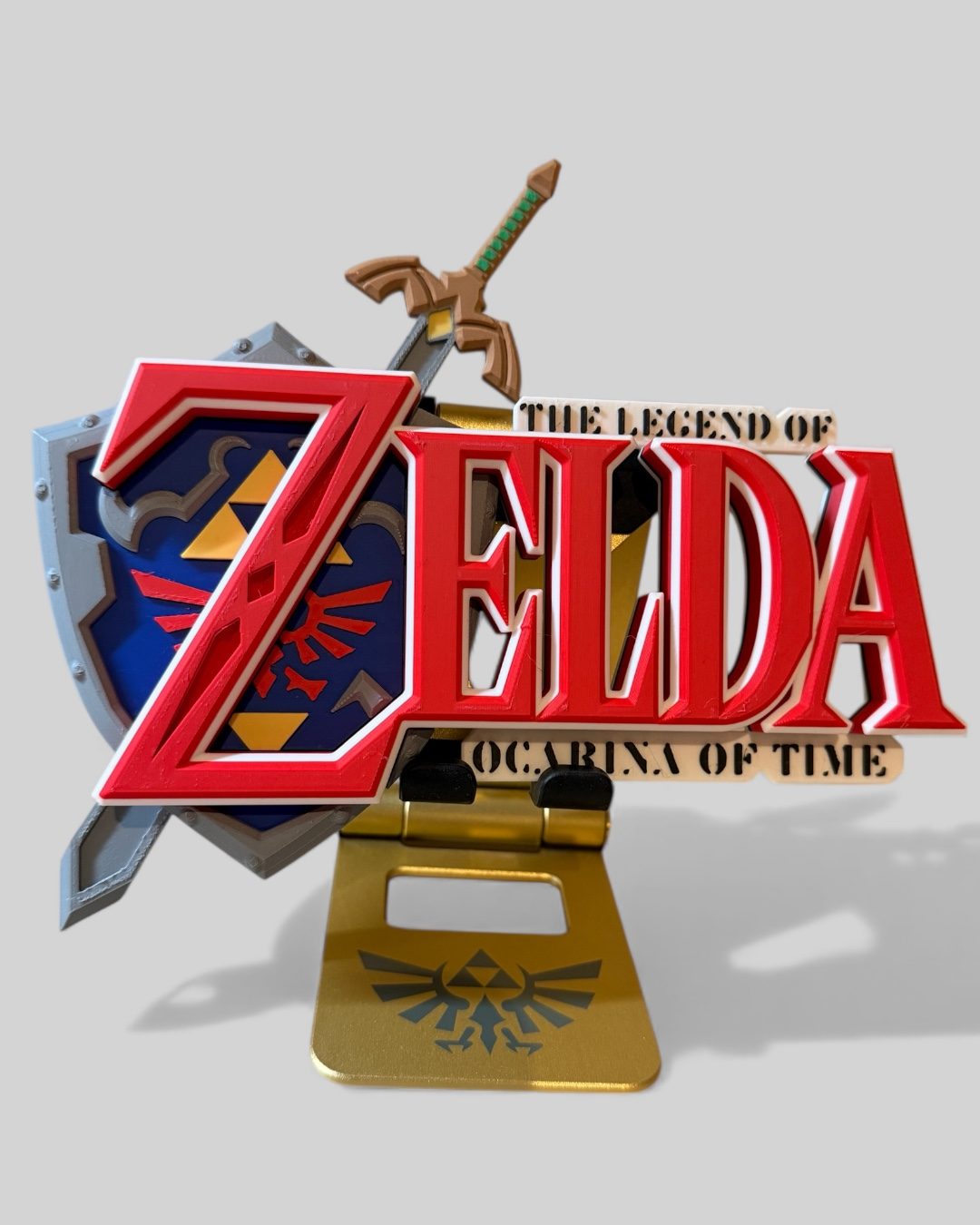 #155 Zelda Ocarina of Time Logo Display Stand — vue 4