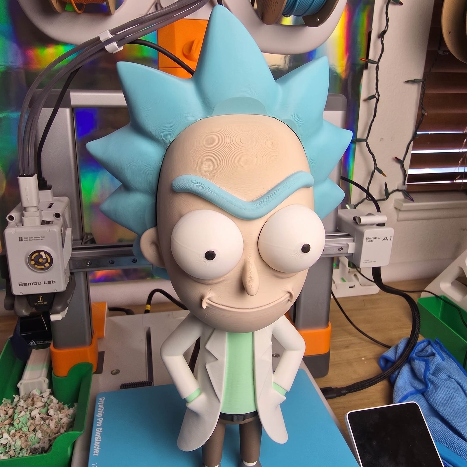 #160 Tiny Rick Hands in Pocket Rick and Morty Character — vue 8