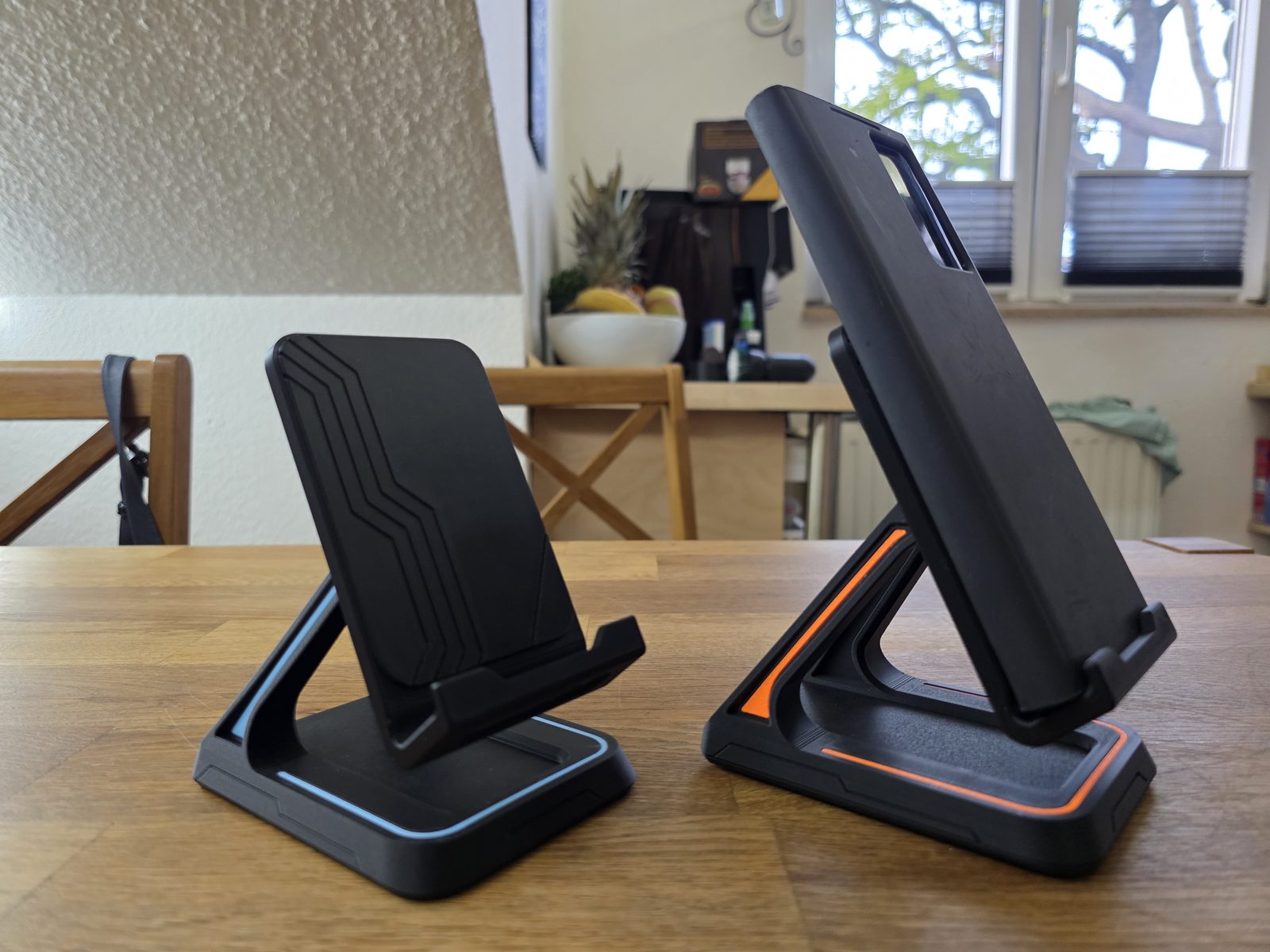 #164 PHONE STAND 2025-CYBER- NEEDED + AMS VERSION — vue 9