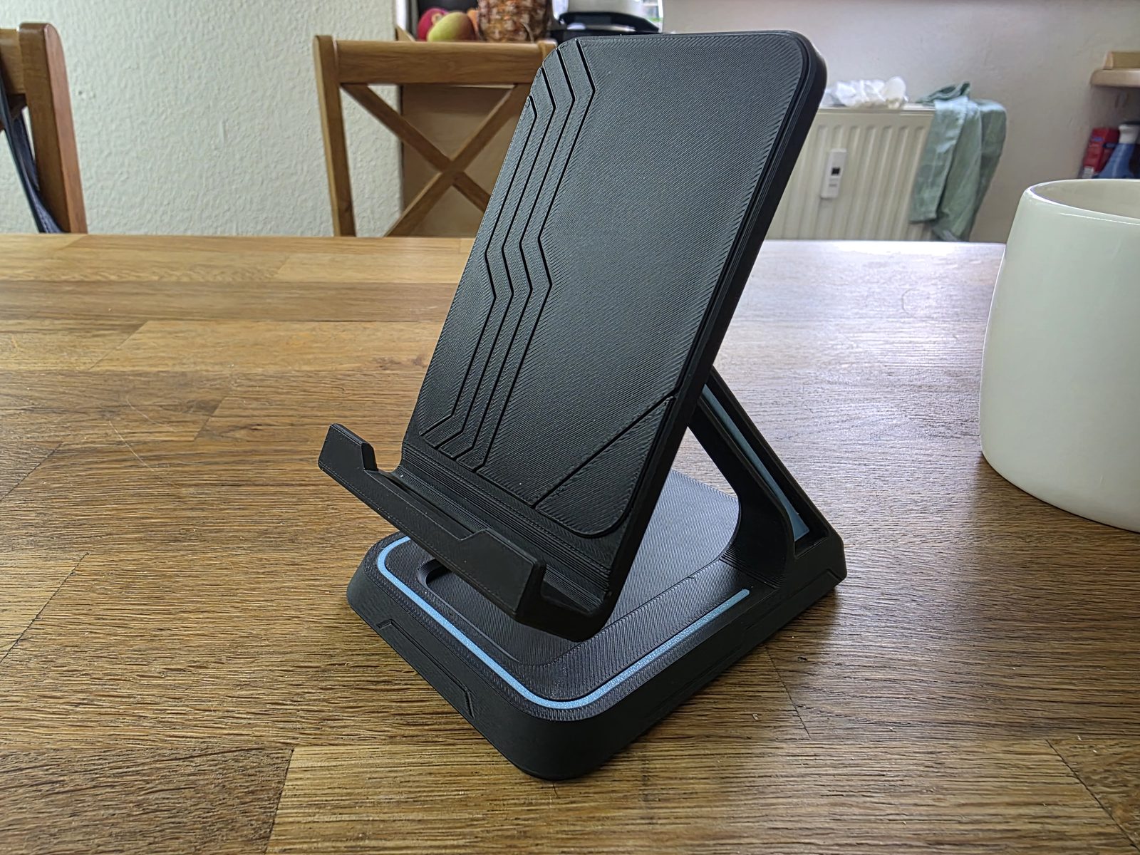 #164 PHONE STAND 2025-CYBER- NEEDED + AMS VERSION — vue 11