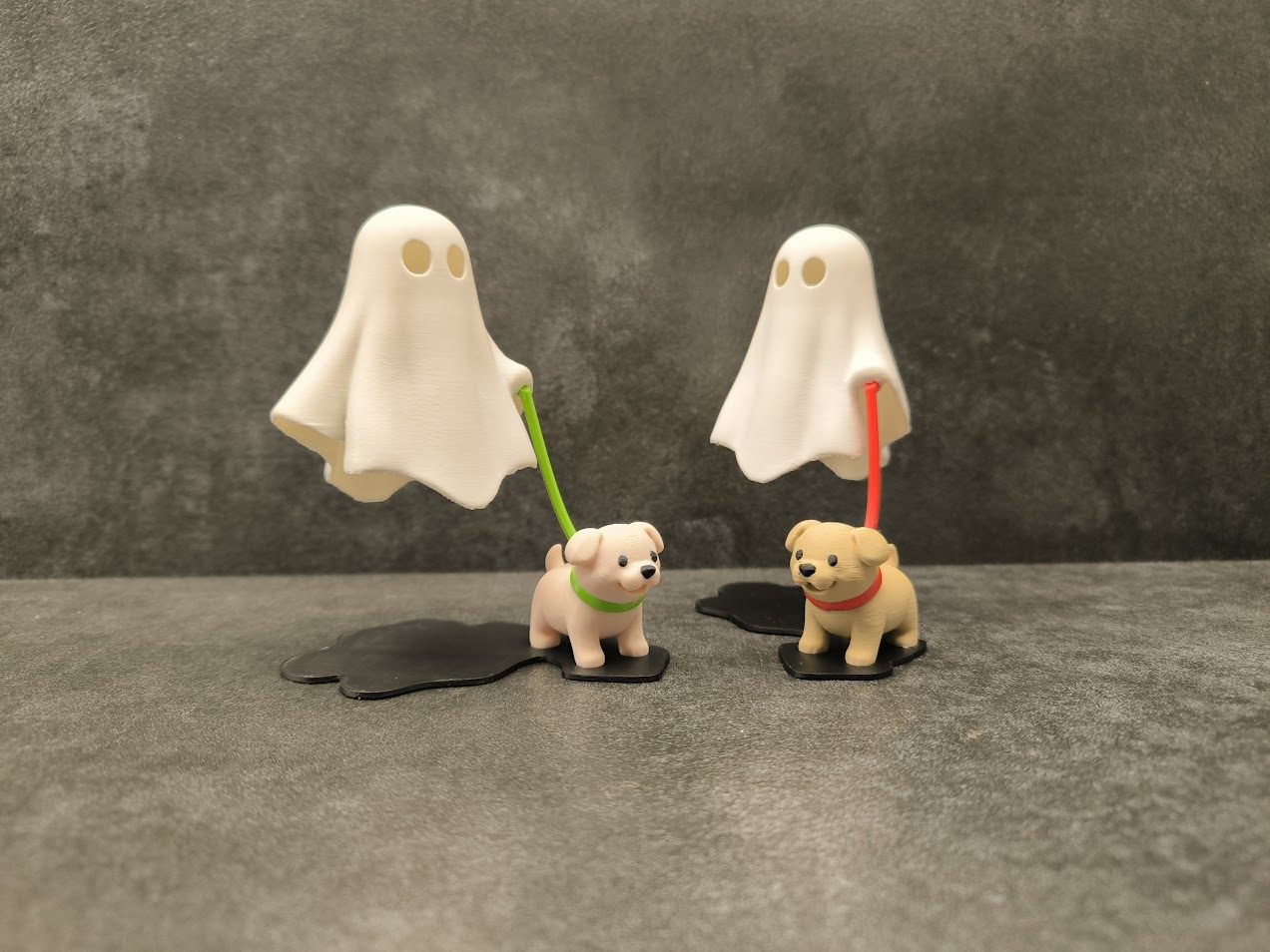 #179 Ghost with a dog on a walk — vue 17