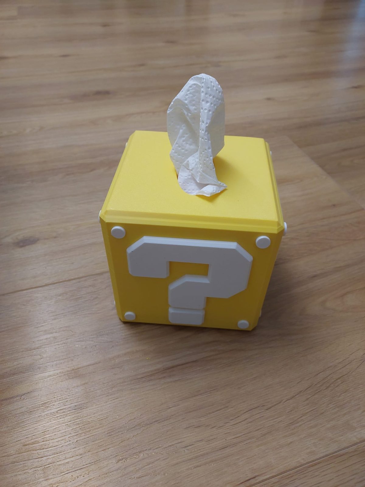 #195 Super Mario Item Box Tissue Box — vue 2