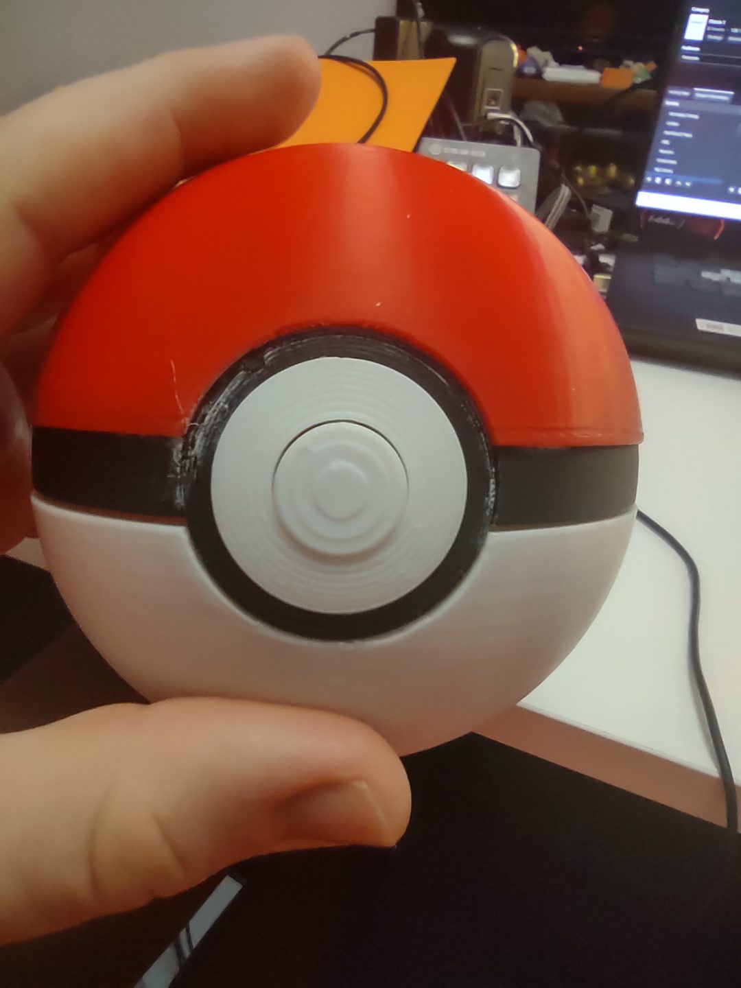 #196 Auto-Opening Poke Ball — vue 8