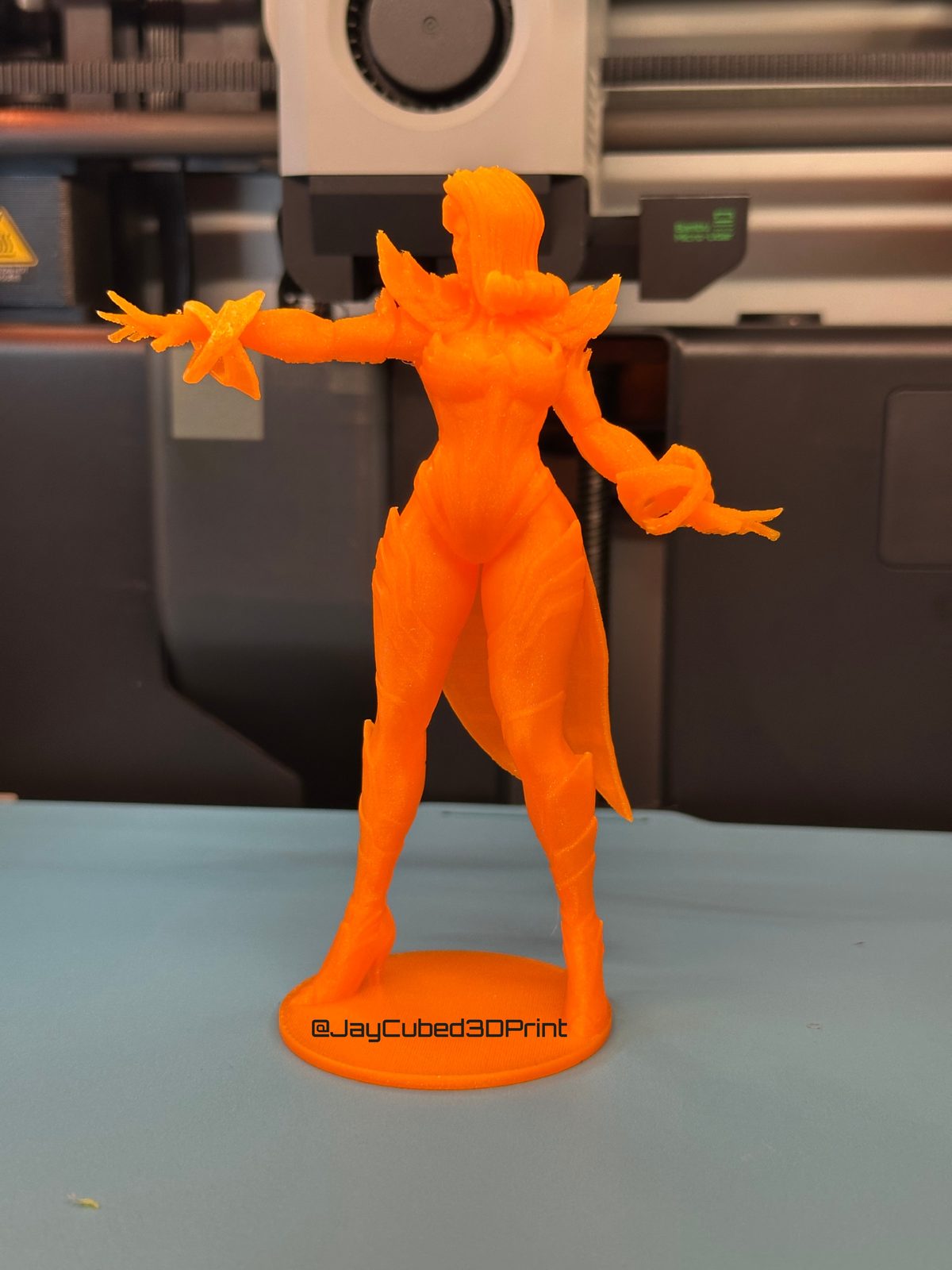 #200 Emma Frost Phoenix - Fan Art Sculpture — vue 6