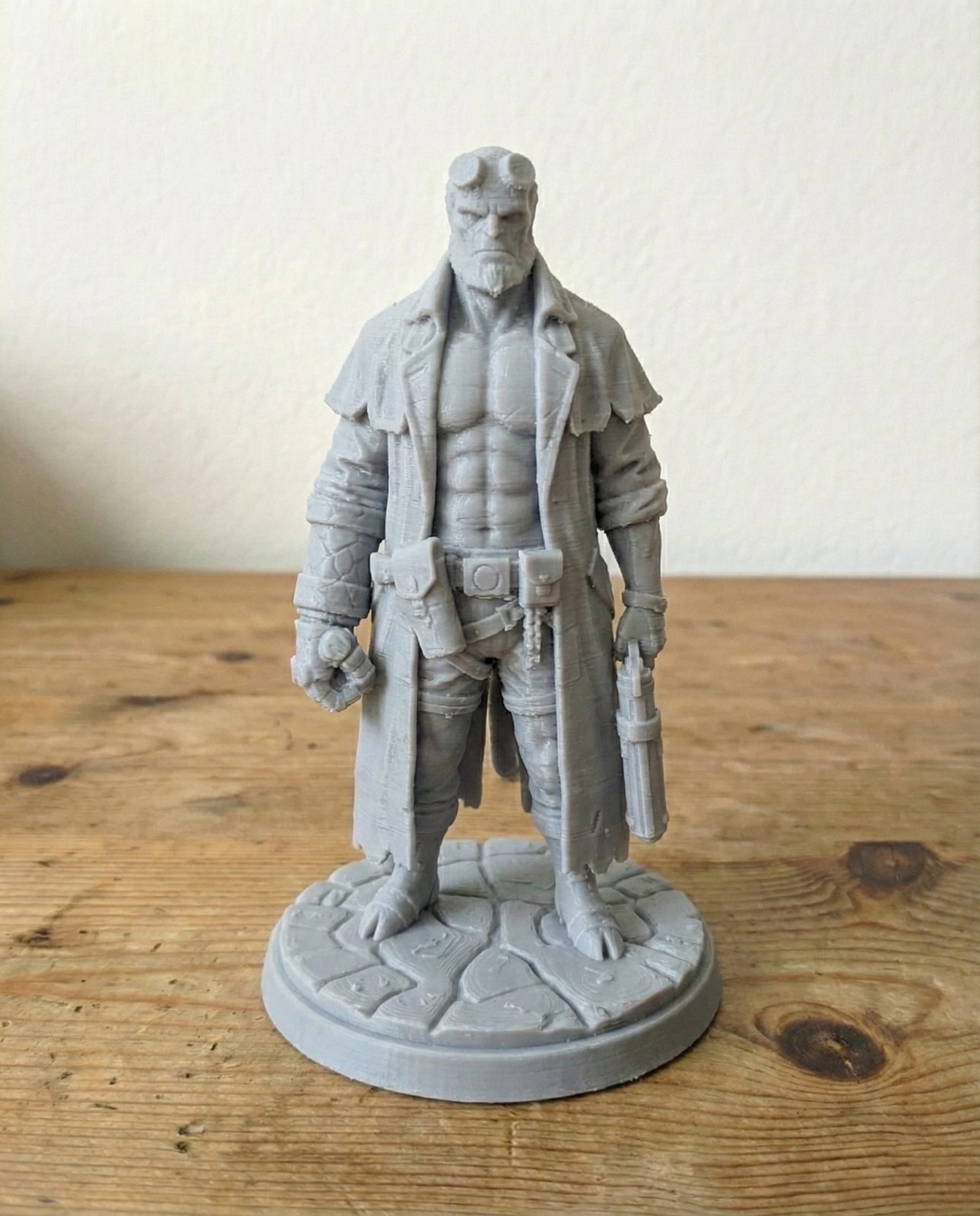 #206 Hellboy Miniature Statue — vue 5