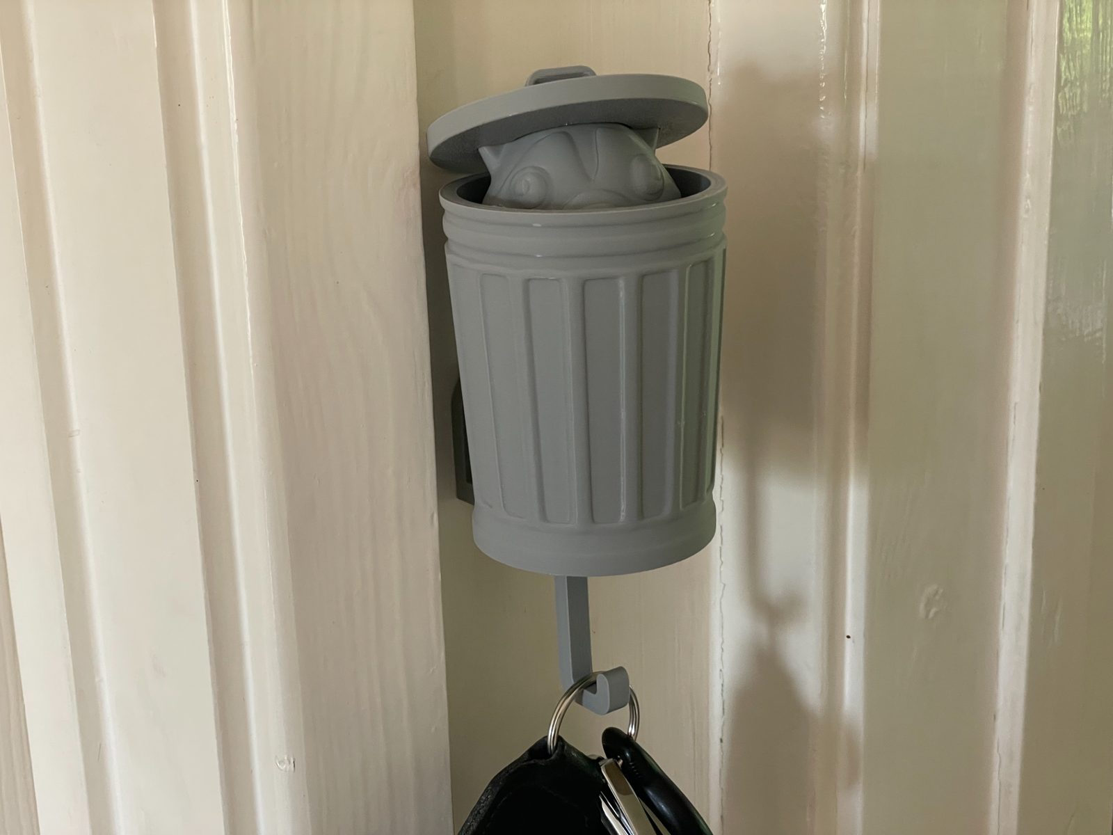 #207 Raccoon Wall Key Holder — vue 2