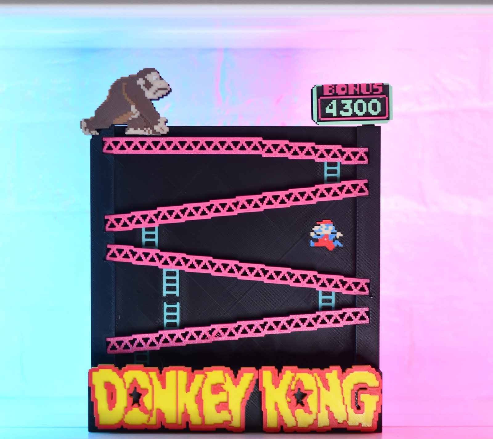 #213 Donkey Kong Piggy Bank — vue 3