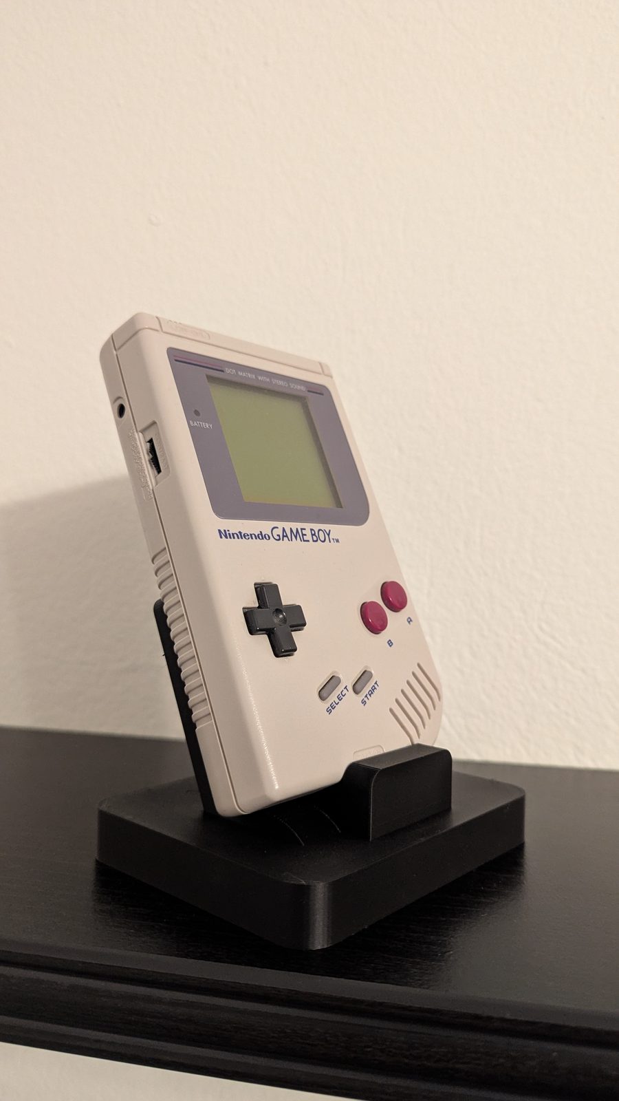 #226 Nintendo Gameboy Displayständer Halterung — vue 3