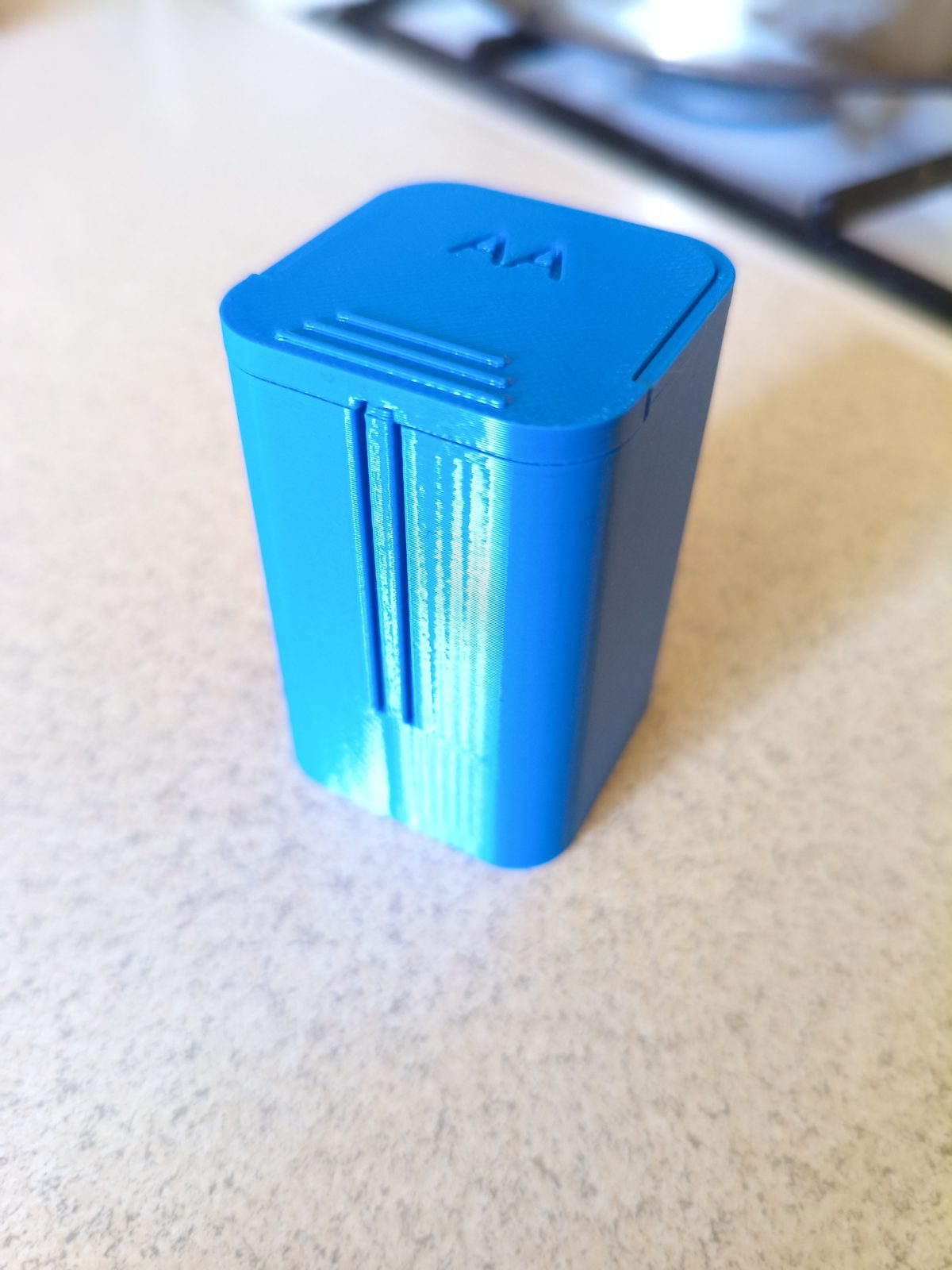 #233 case battery AAA AA 18650 — vue 14