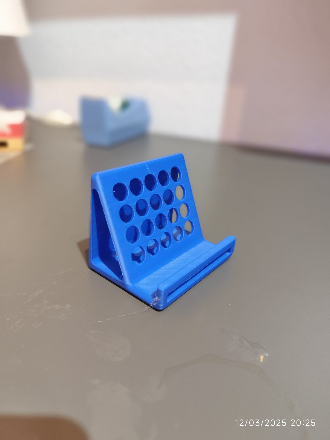 #234 Soporte expositor para consolas portatiles — vue 3