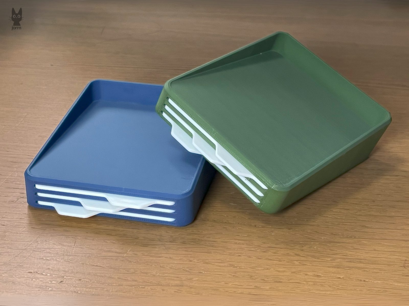 #240 Sticky Note Holder with Stencils — vue 11