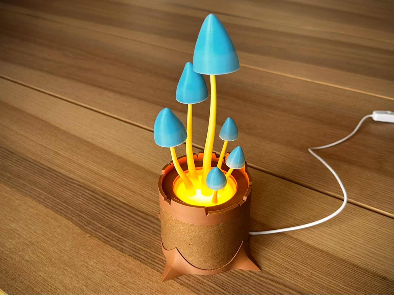 #246 Cardboard Tree Trunk Light — vue 1