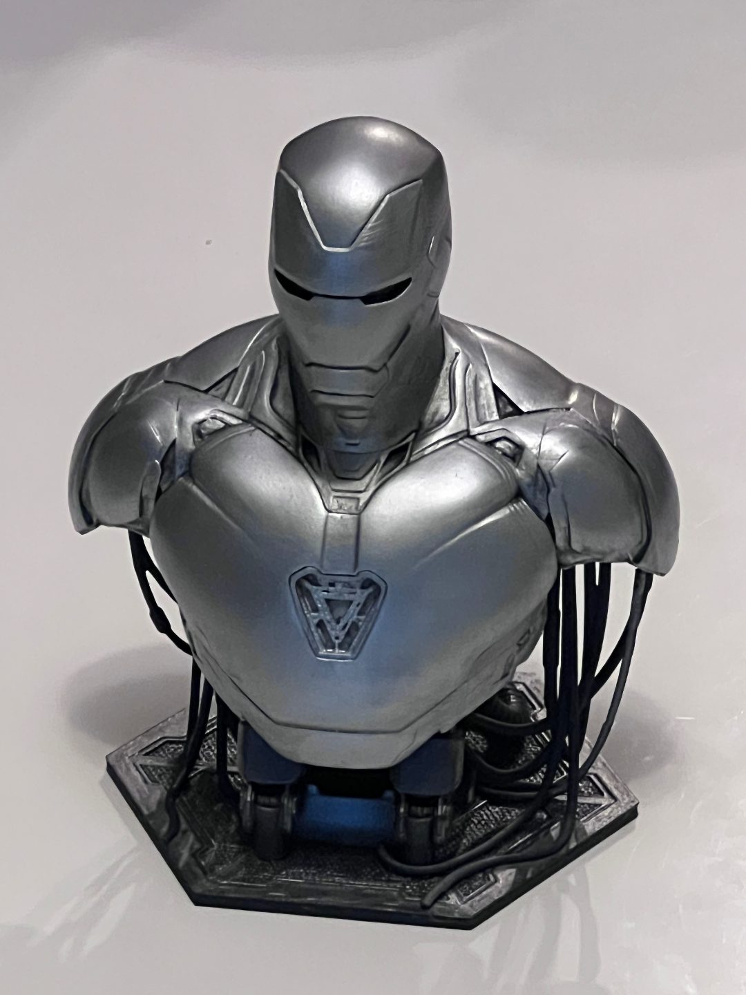 #248 base stand for Ironman mark85 bust(stand only) — vue 1
