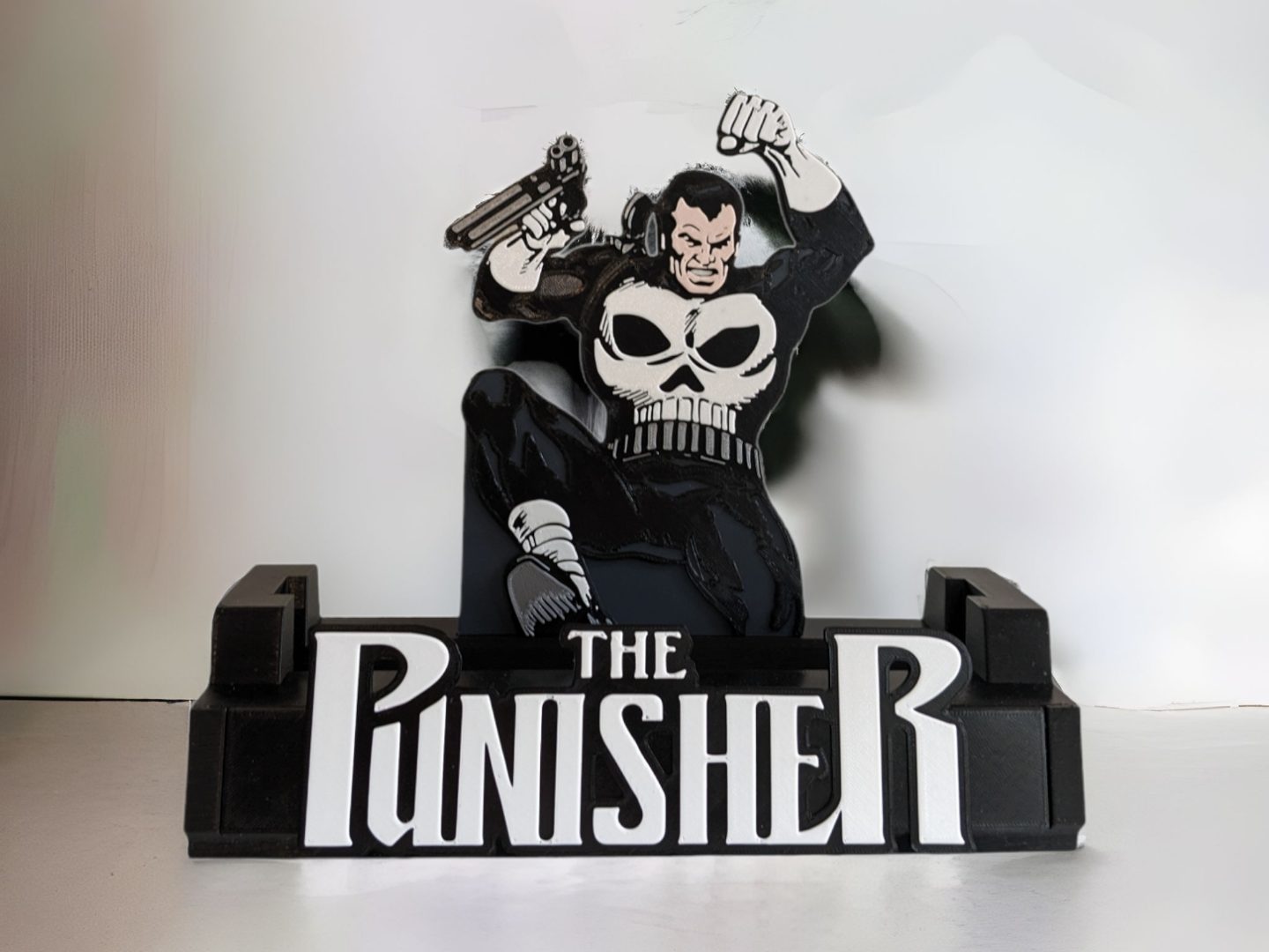 #276 The Punisher Slab Stand - Graded and Raw Comics — vue 1