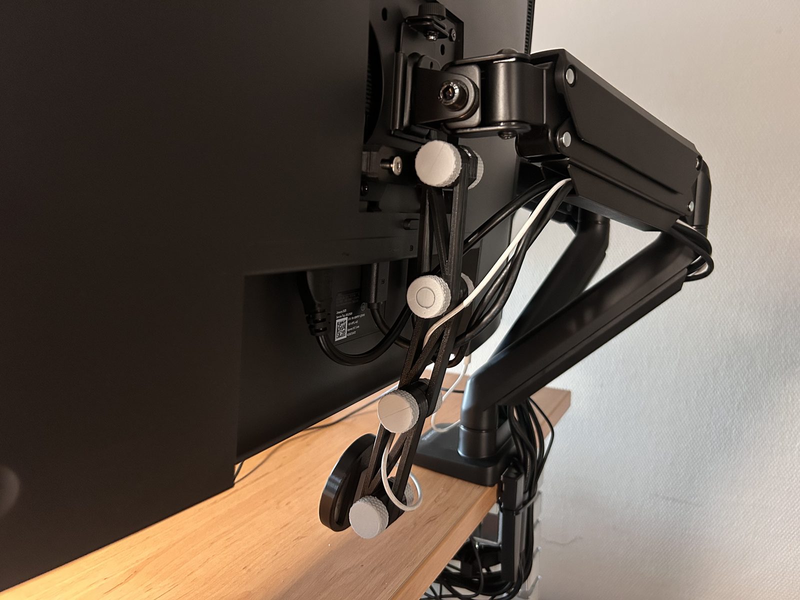 #278 Floating Second Monitor iPad iPhone Stand — vue 10