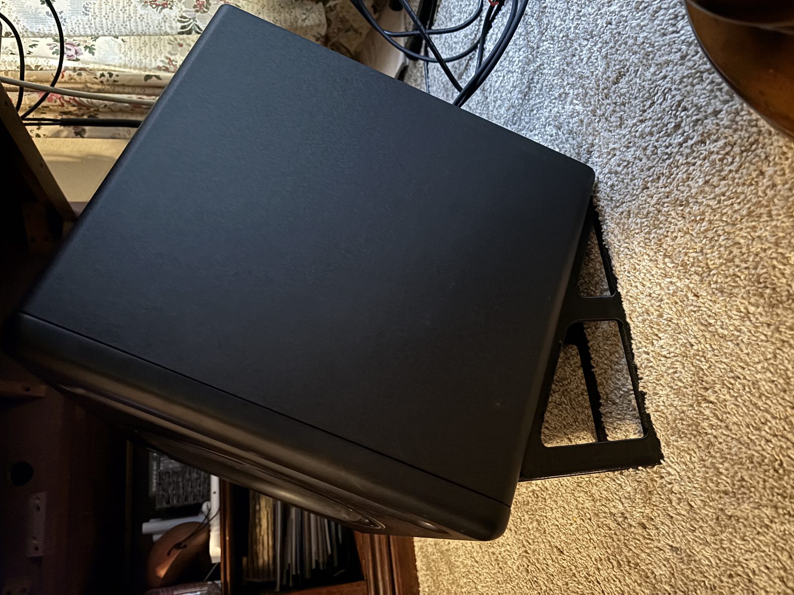 #286 KRK Subwoofer Ramp Riser — vue 4