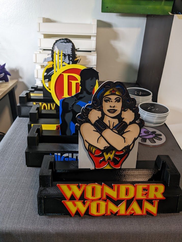 #288 Wonder Woman Slab Stand - Stand It Up — vue 4