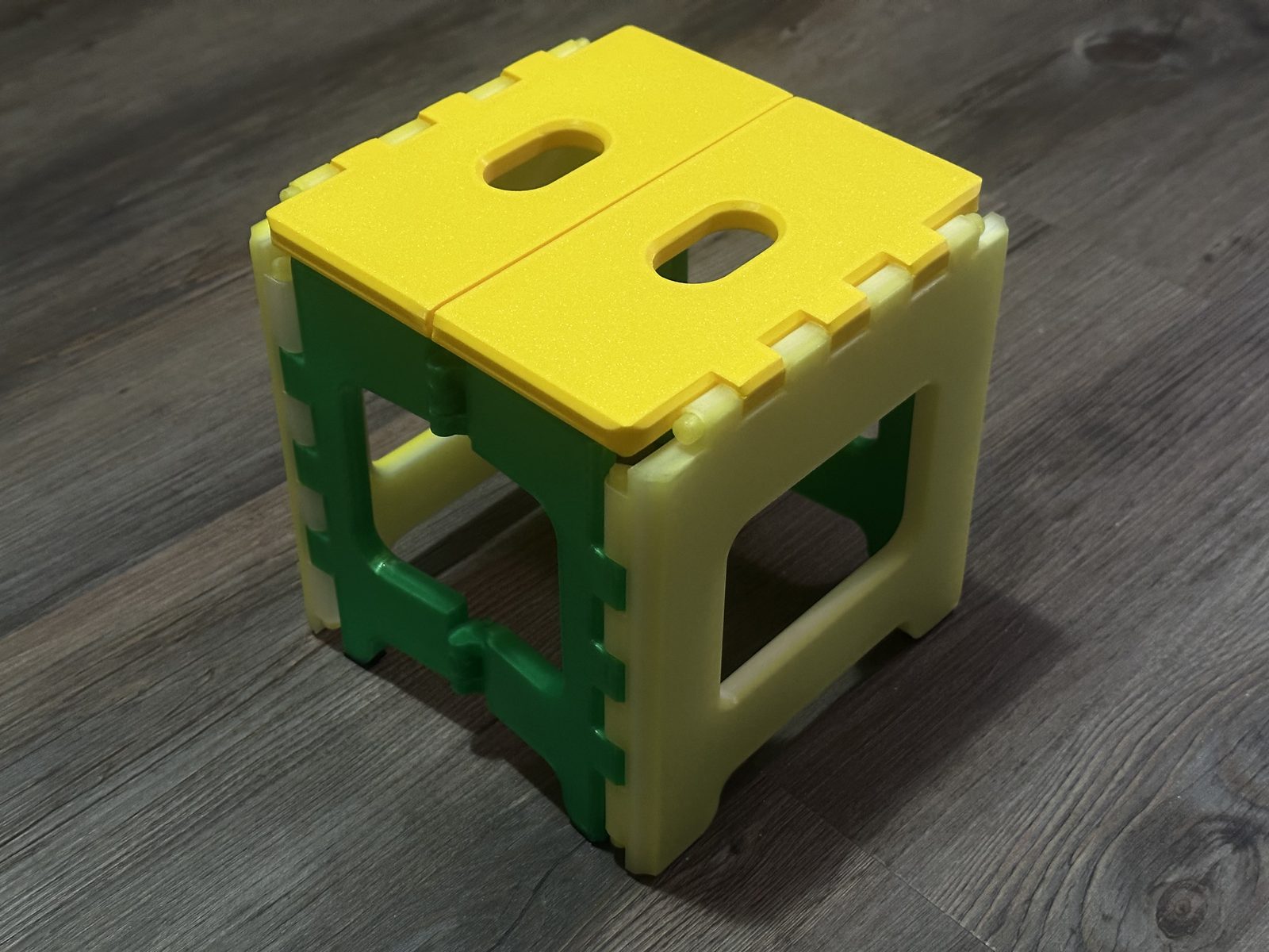 #309 HEAVY DUTY Foldable Chair Stool - Fully 3D Printed — vue 3