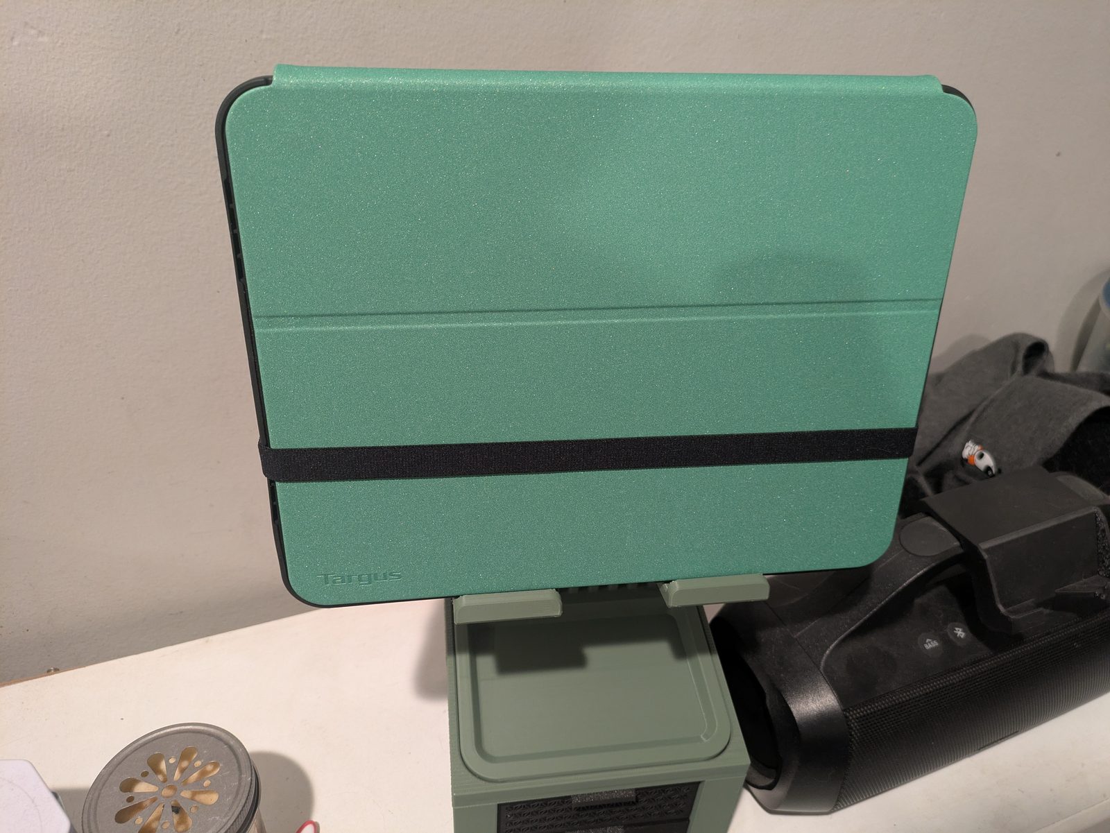 #311 iPad Tablet Stand Riser — vue 4