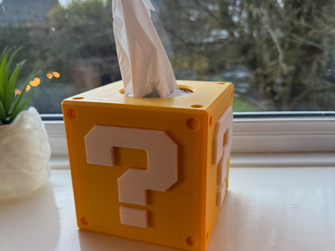 #328 Kleenex Tissue Box - Mario — vue 1