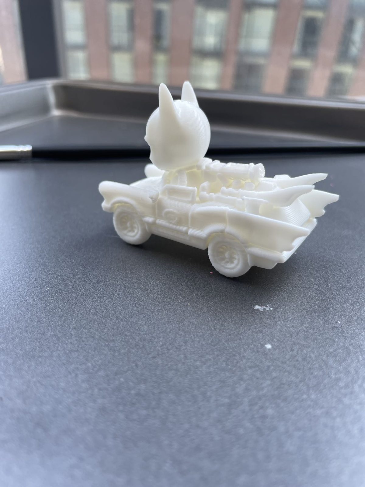 #345 Baby_Batman_and_Sports_Car_Q — vue 4