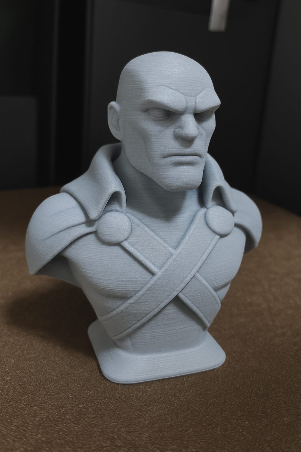 #348 Bust Martian Manhunter — vue 2