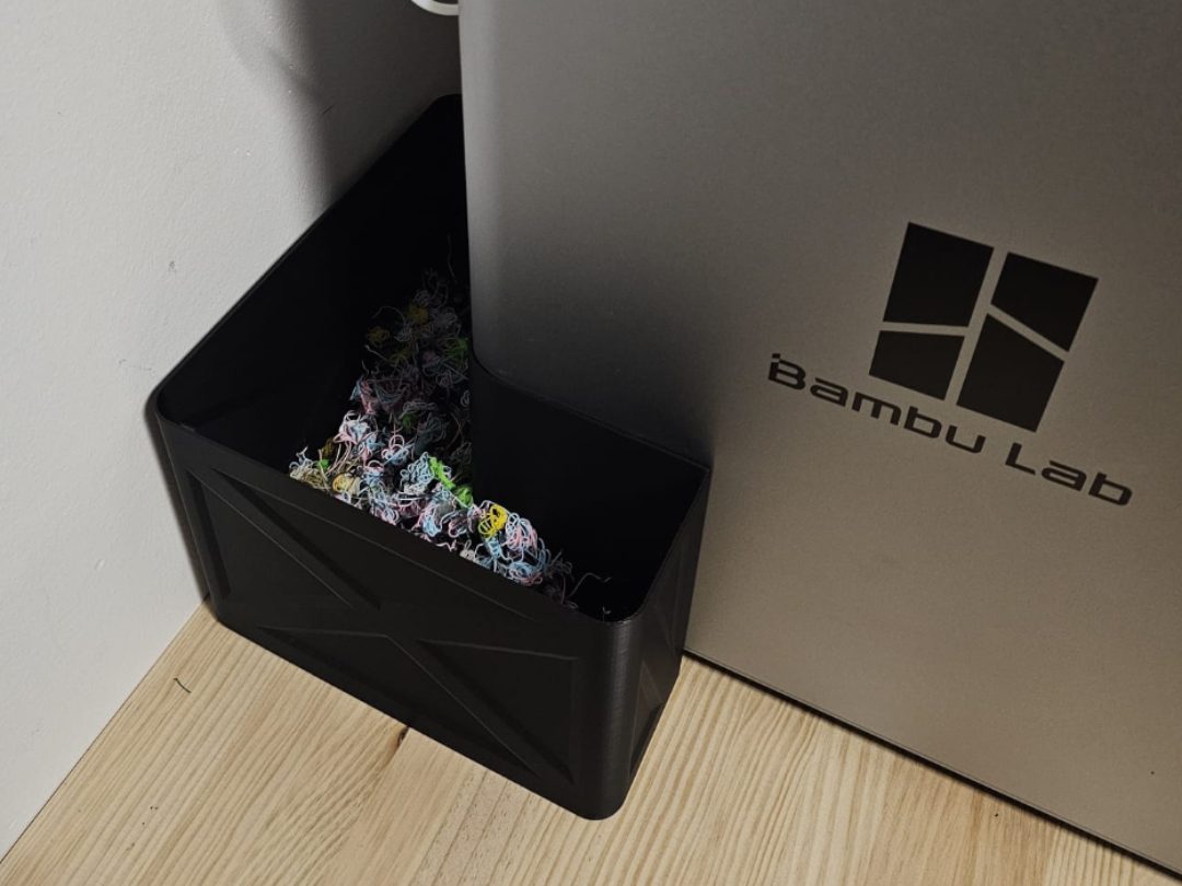 #359 POOPS TANK — vue 2