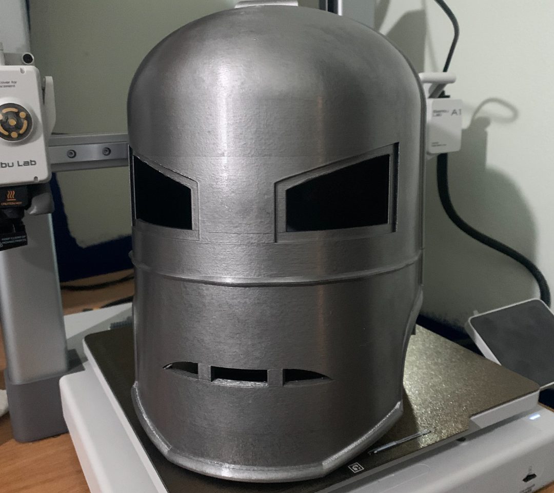 #386 Mk. 1 Iron Man Helmet — vue 1