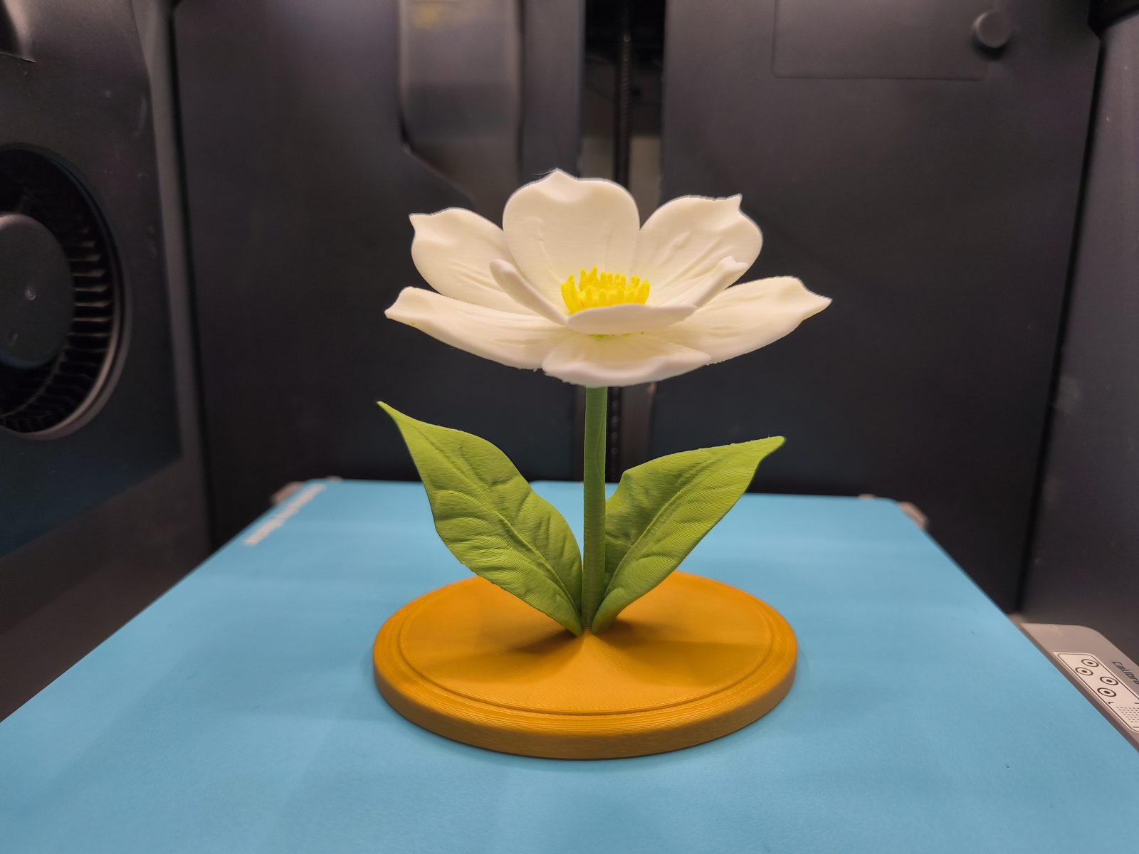 #392 Realistic Flower decoration — vue 16
