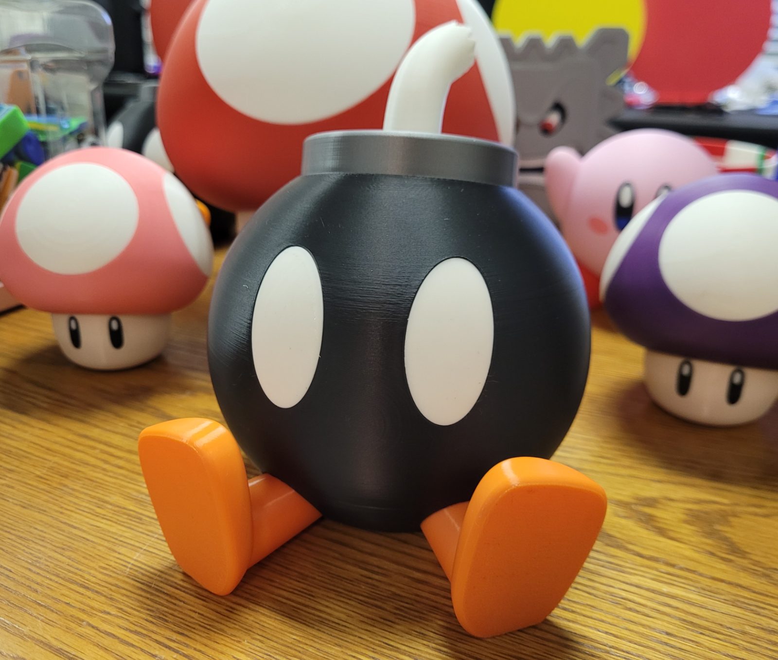 #407 Multi-part Bob Omb Jar for Jelly Beans — vue 1