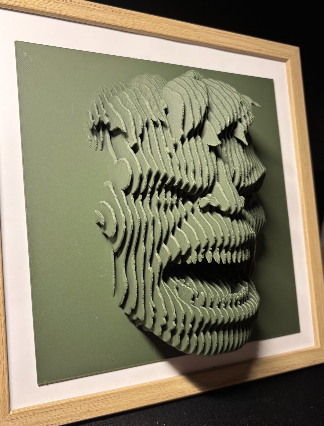 #430 Hulk layered sculpture — vue 7