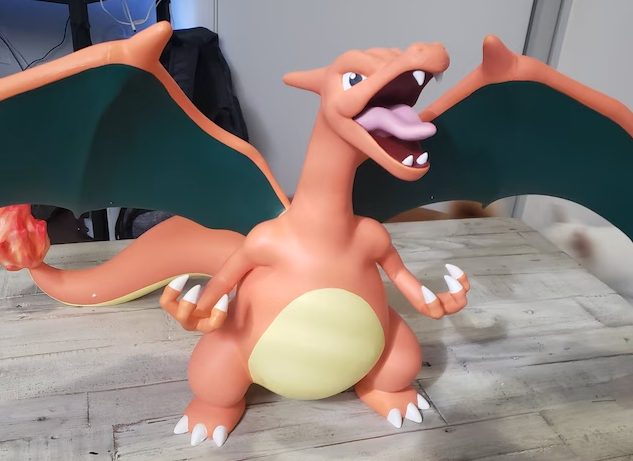 #434 Charizard — vue 7